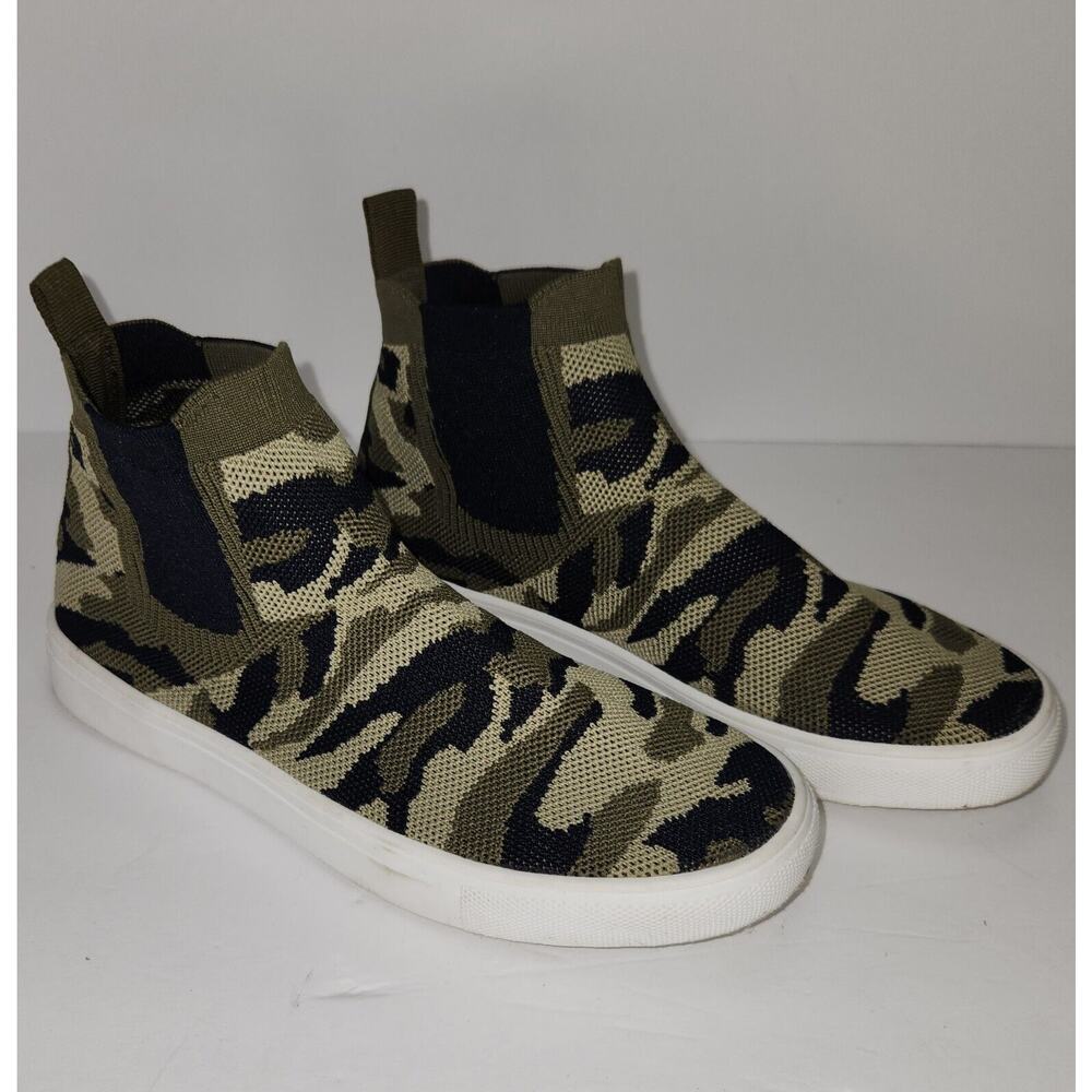 Mudd Size 8 Joanne Woman’s Mesh Sock Camouflage Pull-On Walking Shoes